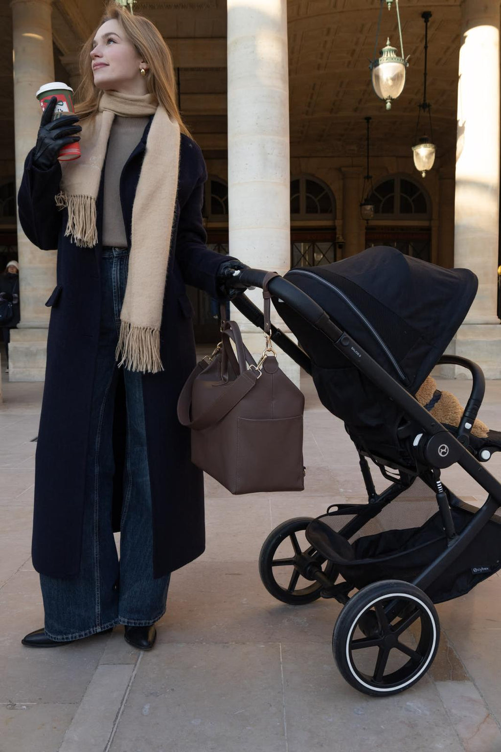 MILA — Sac à langer convertible — Marron Chocolat — Paris hiver
